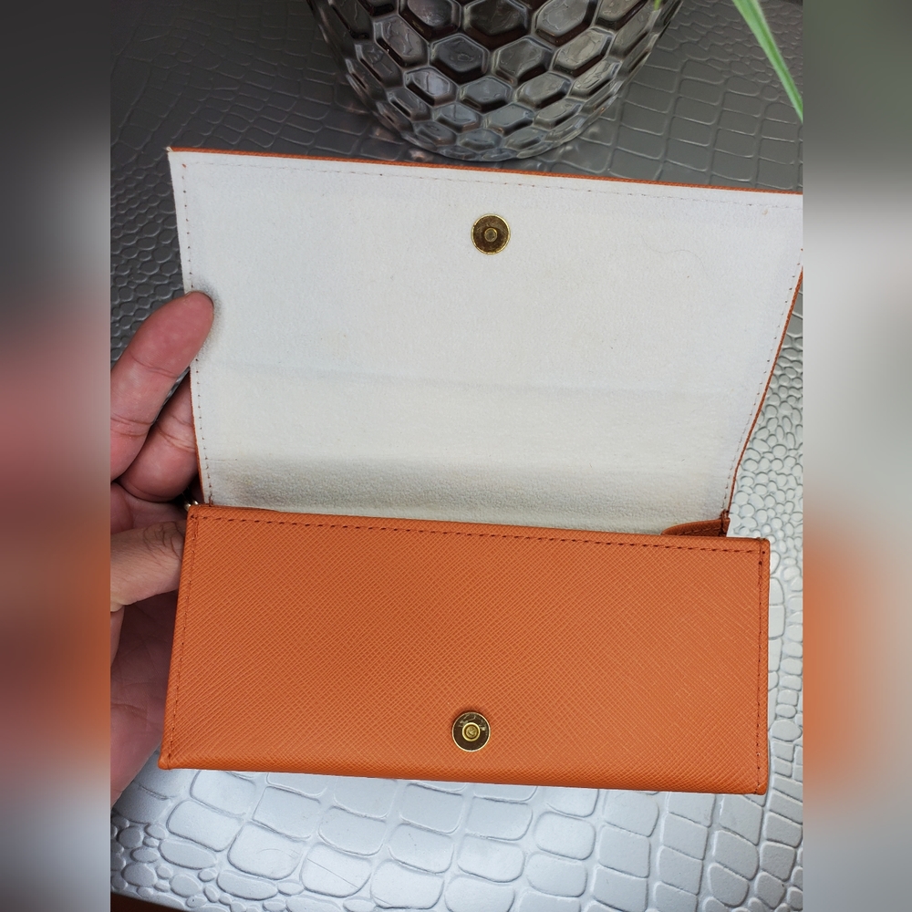 TORY BURCH Saffiano Leather Orange Sunglasses Case - Picture 4 of 5
